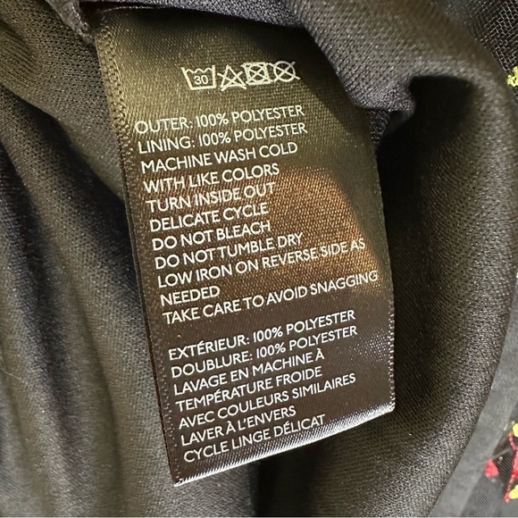 NWT Urban Outfitters Kimchi Blue Embroidered Floral Off Shoulder Mini Dress - Picture 7 of 8